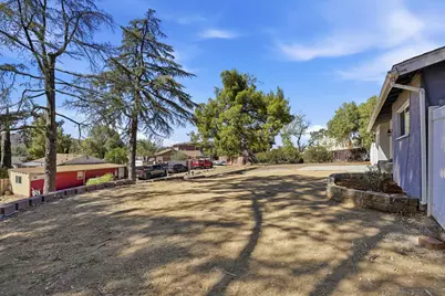 1315 Hillcrest Dr, Alpine, CA 91901 - Photo 2