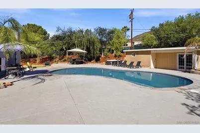  1315 Hillcrest Dr, Alpine, CA 91901 - Photo 8