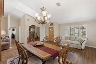 2011 Rachelle Pl, Escondido, CA 92025 - Photo 8