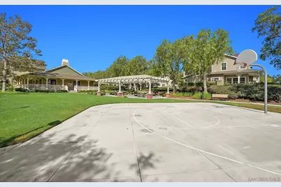  73 Westwind Dr, Tustin, CA 92782 - Photo 38