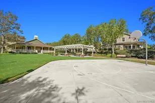73 Westwind Dr, Tustin, CA 92782 - Photo 38