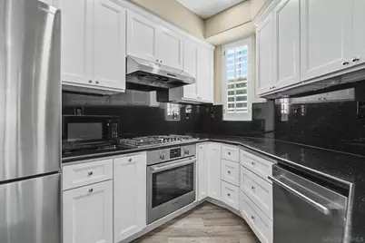  73 Westwind Dr, Tustin, CA 92782 - Photo 16