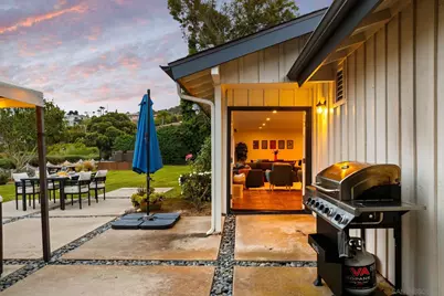  7806 Via Capri, La Jolla, CA 92037 - Photo 34