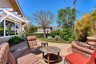8745 Robinhood Ln, La Jolla, CA 92037 - Photo 10