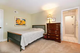 8745 Robinhood Ln, La Jolla, CA 92037 - Photo 18