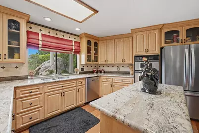  10649 Meadow Glen Way E, Escondido, CA 92026 - Photo 20