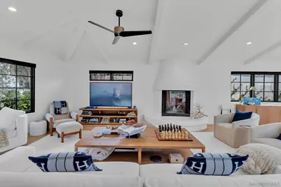  1130 Pine Street, Coronado, CA 92118 - Photo 12
