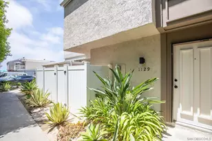 1129 Woodlake Dr, Encinitas, CA 92007 - Photo 2