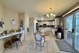 2897 Sunset View, Signal Hill, CA 90755 - Photo 10