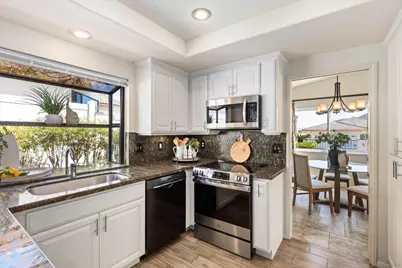  18006 Calle Estepona, San Diego, CA 92128 - Photo 12