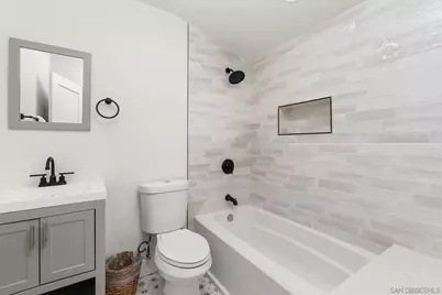  2318 Plum St, San Diego, CA 92106 - Photo 38
