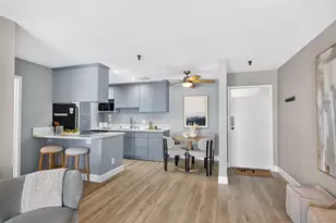 3991 Crown Point Dr, San Diego, CA 92109 - Photo 10