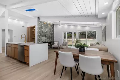  5556 Baja Dr, San Diego, CA 92115 - Photo 2