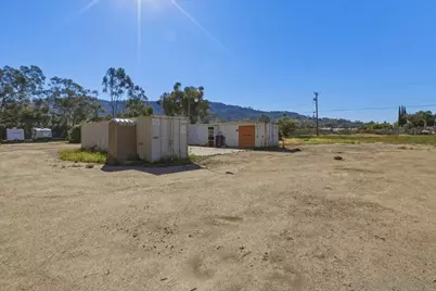 5461 Rainbow Creek, Fallbrook, CA 92028 - Photo 28