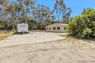 5461 Rainbow Creek, Fallbrook, CA 92028 - Photo 2