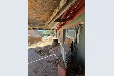  1055 Calle De Amistad, El Mirage, CA 92301 - Photo 46