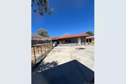  1055 Calle De Amistad, El Mirage, CA 92301 - Photo 62