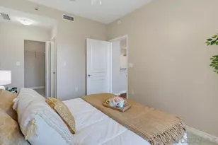 300 W Beech St, San Diego, CA 92101 - Photo 22