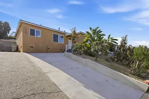 1988 Catalina, San Diego, CA 92107 - Photo 2