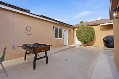  1988 Catalina A, B, C, San Diego, CA 92106 - Photo 14