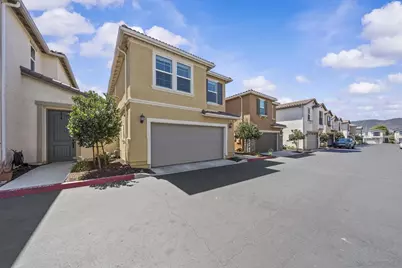  41917 Zafra St, Murrieta, CA 92562 - Photo 4