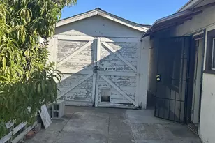 840 E 16th St, National City, CA 91950 - Photo 18