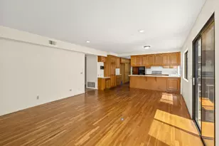 349-51 G, Coronado, CA 92118 - Photo 10