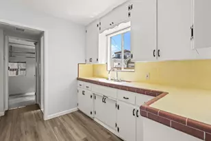 349-51 G, Coronado, CA 92118 - Photo 24