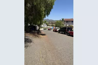  728-734 Franklin Lane, Vista, CA 92084 - Photo 8