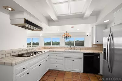  5942 Sagebrush Rd, La Jolla, CA 92037 - Photo 28