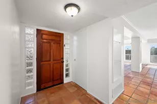 5942 Sagebrush Rd, La Jolla, CA 92037 - Photo 10