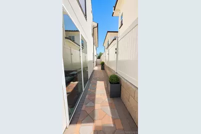  9057 W Bluff Place, Santee, CA 92071 - Photo 26