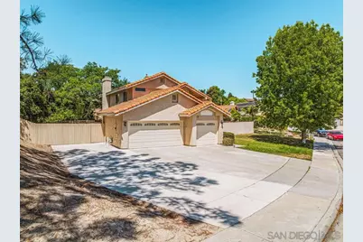  844 Rio Claro, Oceanside, CA 92057 - Photo 4