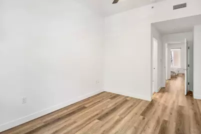  825 W Beech #101, San Diego, CA 92101 - Photo 24