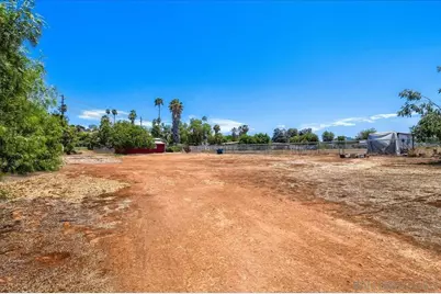  740 El Rancho Drive, El Cajon, CA 92019 - Photo 36