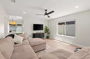 10935 Via Abaca, San Diego, CA 92126 - Photo 12