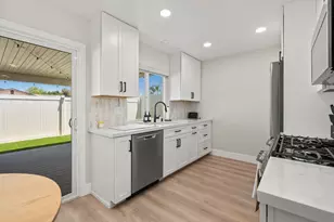 10935 Via Abaca, San Diego, CA 92126 - Photo 4