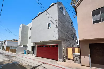  749 Zanzibar Ct, San Diego, CA 92109 - Photo 10