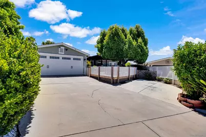  38020 Calle Confite, Murrieta, CA 92563 - Photo 4