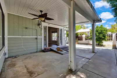  38020 Calle Confite, Murrieta, CA 92563 - Photo 36