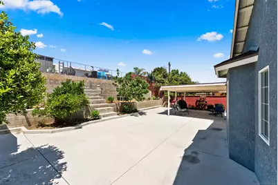  240 Ledgewood Ln, San Diego, CA 92114 - Photo 20