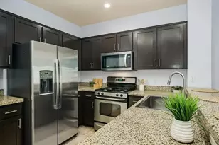 450 J St, San Diego, CA 92101 - Photo 4