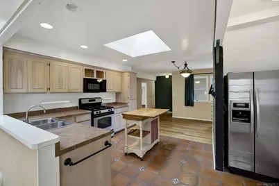  16538 Redwood Circle, Fountain Valley, CA 92708 - Photo 10