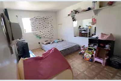  1005 Paraiso Avenue, Spring Valley, CA 91977 - Photo 8