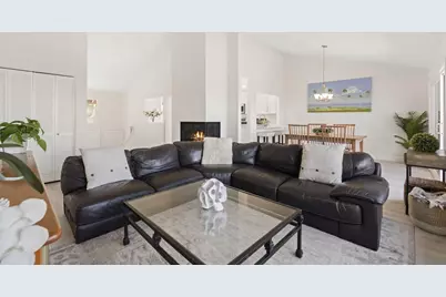  6567 Caminito Catalan, La Jolla, CA 92037 - Photo 18