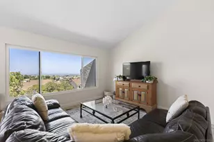 6567 Caminito Catalan, La Jolla, CA 92037 - Photo 16