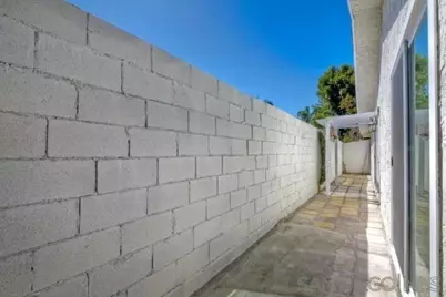  212 Roma, San Marcos, CA 92069 - Photo 16