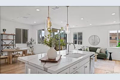  211 Chinquapin Ave, Carlsbad, CA 92008 - Photo 10