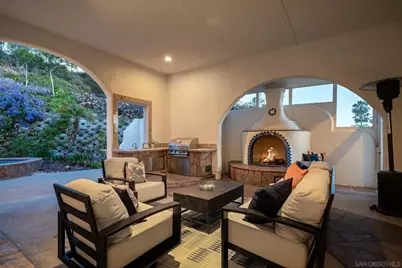  7402 Cadencia St, Carlsbad, CA 92009 - Photo 36