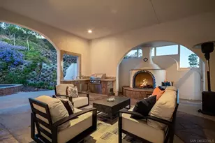 7402 Cadencia St, Carlsbad, CA 92009 - Photo 36